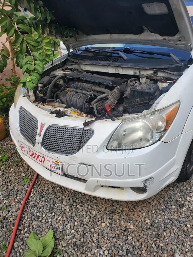 Pontiac Vibe 2008 Off white
