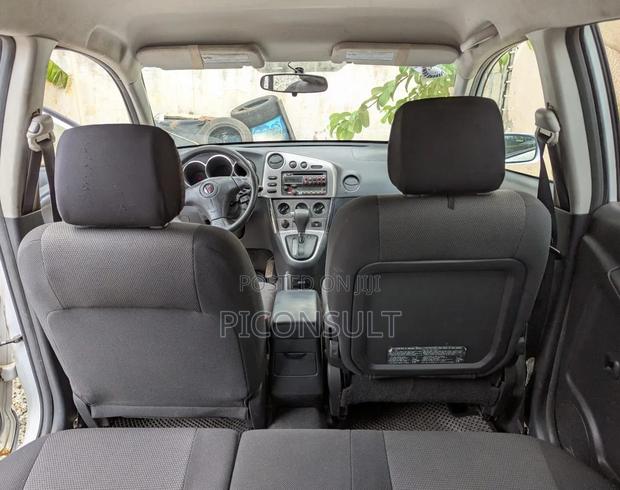 Pontiac Vibe 2008 Off white