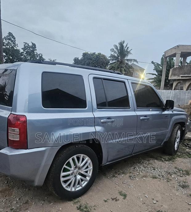 Jeep Patriot 2010 Beige