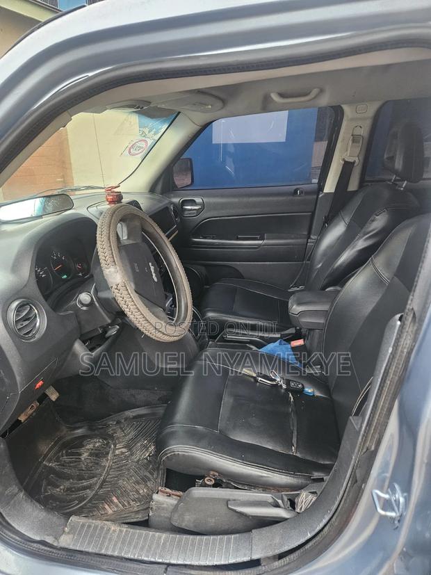Jeep Patriot 2010 Beige