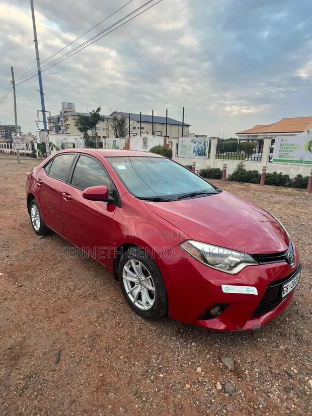 Toyota Corolla 2014 Red