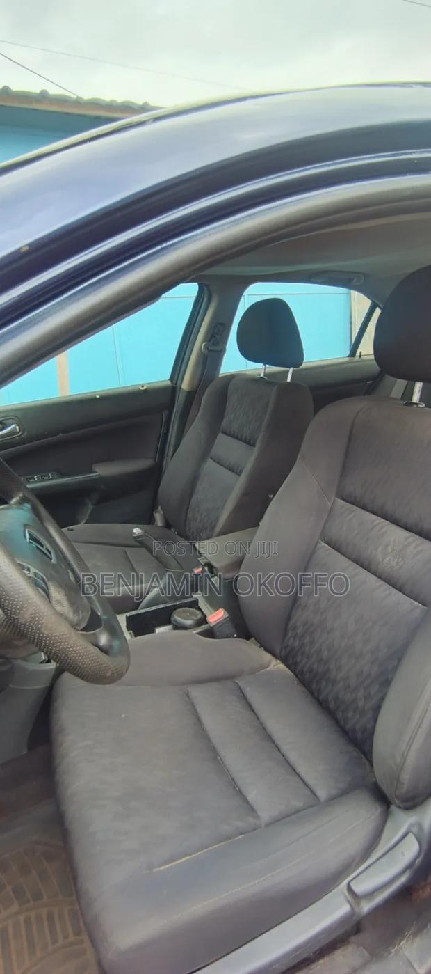 Honda Accord 2005 Blue