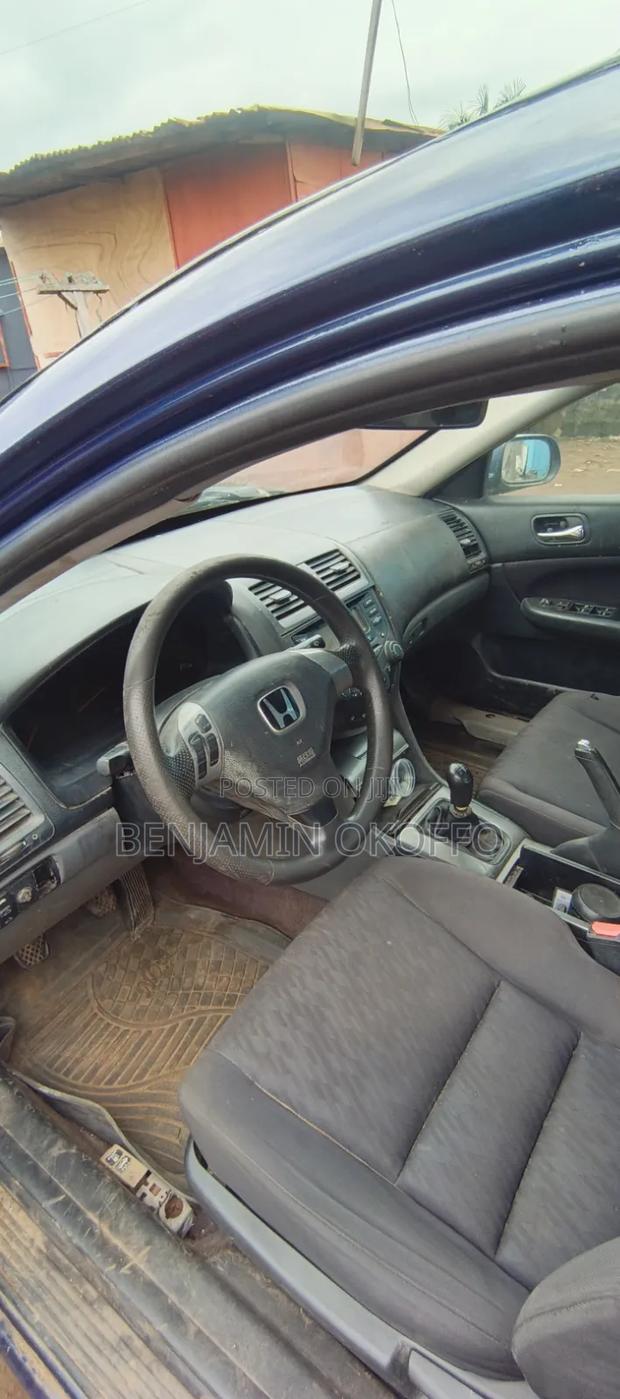 Honda Accord 2005 Blue