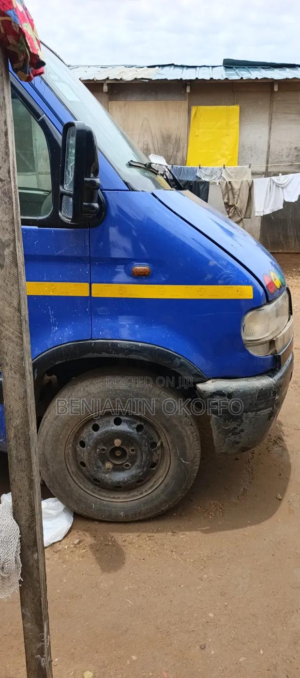 Renault Caravelle 2003 Blue