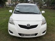 Toyota Yaris Base Sedan 4dr 2010 White for sale