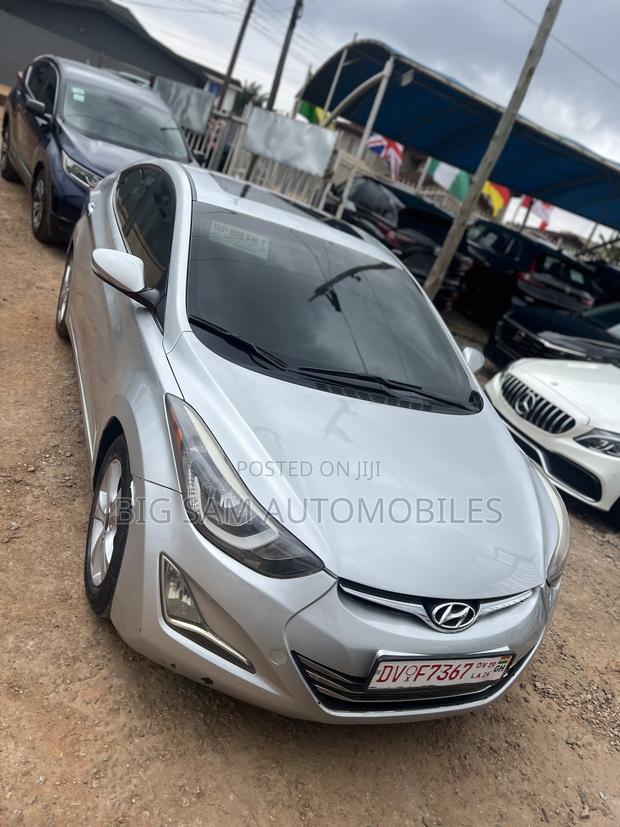 Hyundai Elantra 2015 Silver
