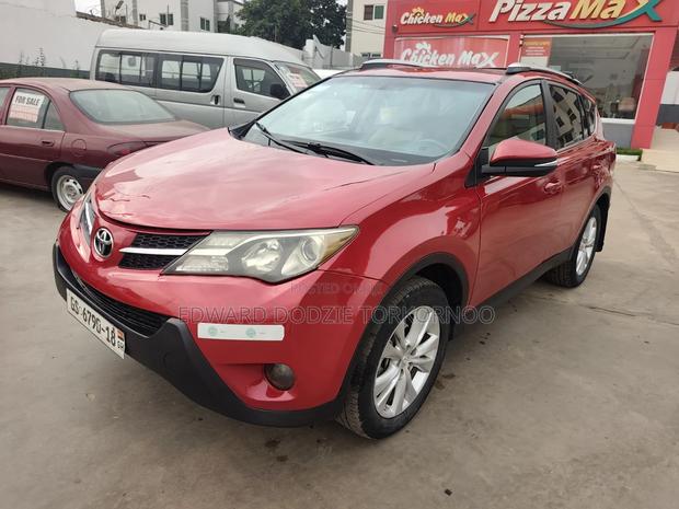 Toyota RAV4 2016 Red