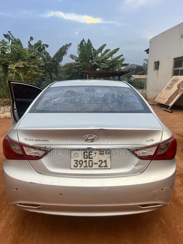 Hyundai Sonata 2013 Blue