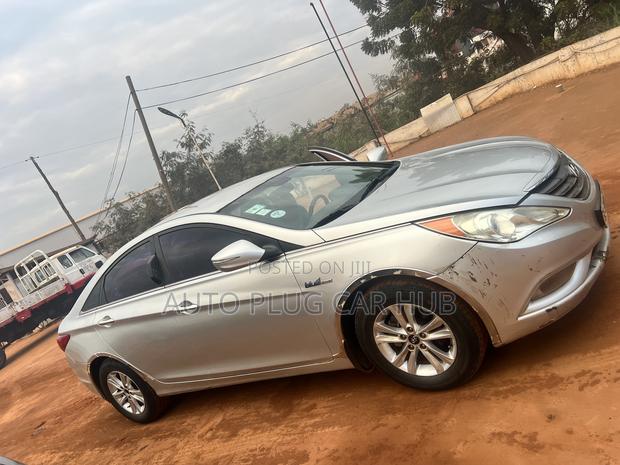 Hyundai Sonata 2013 Blue