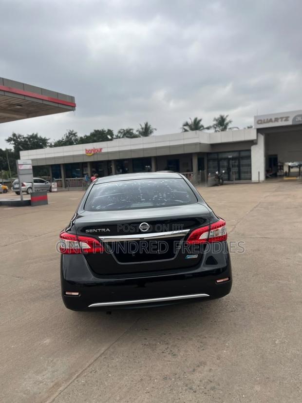 Nissan Sentra 2016 Black