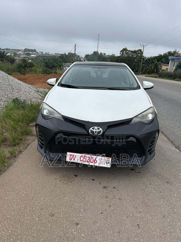 Toyota Corolla 2014 White