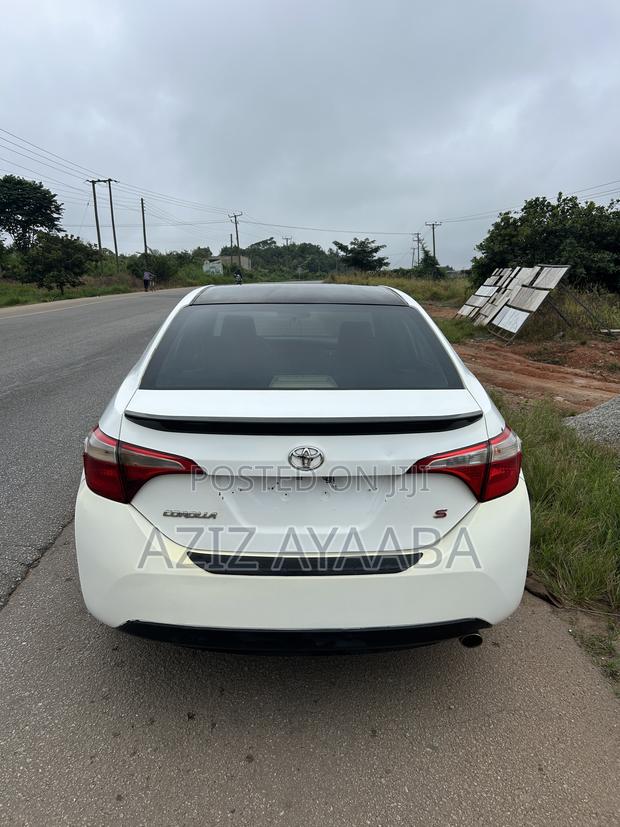 Toyota Corolla 2014 White