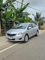 Toyota Yaris 2012 Silver for sale