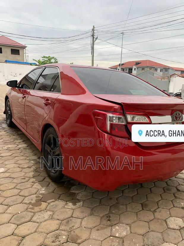 Toyota Camry 2014 Red