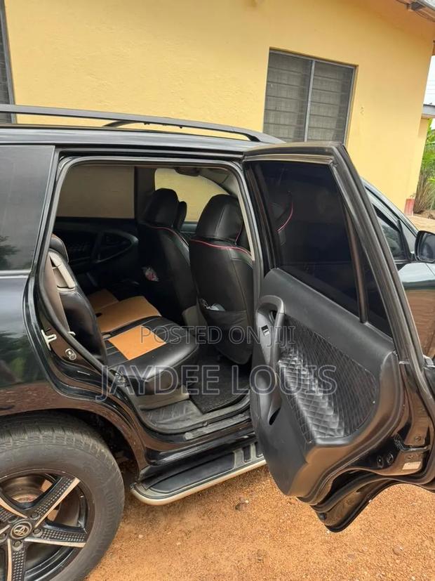 Toyota RAV4 2008 Black