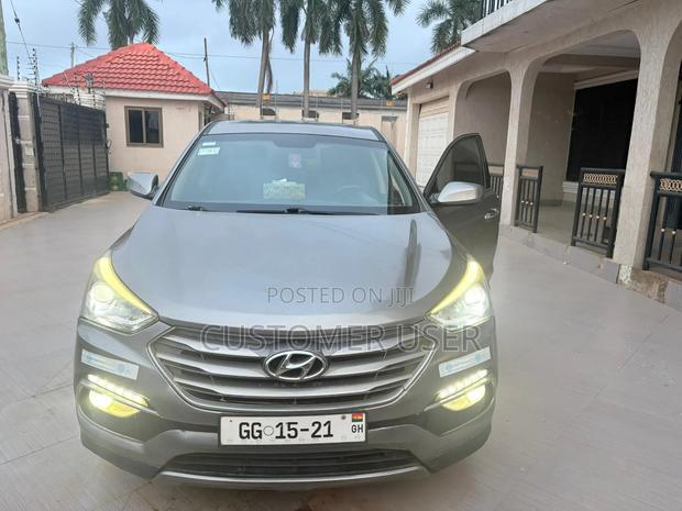 Hyundai Santa Fe 2017 Gray