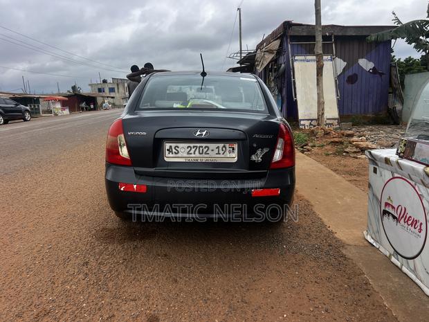 Hyundai Accent 2010 Blue
