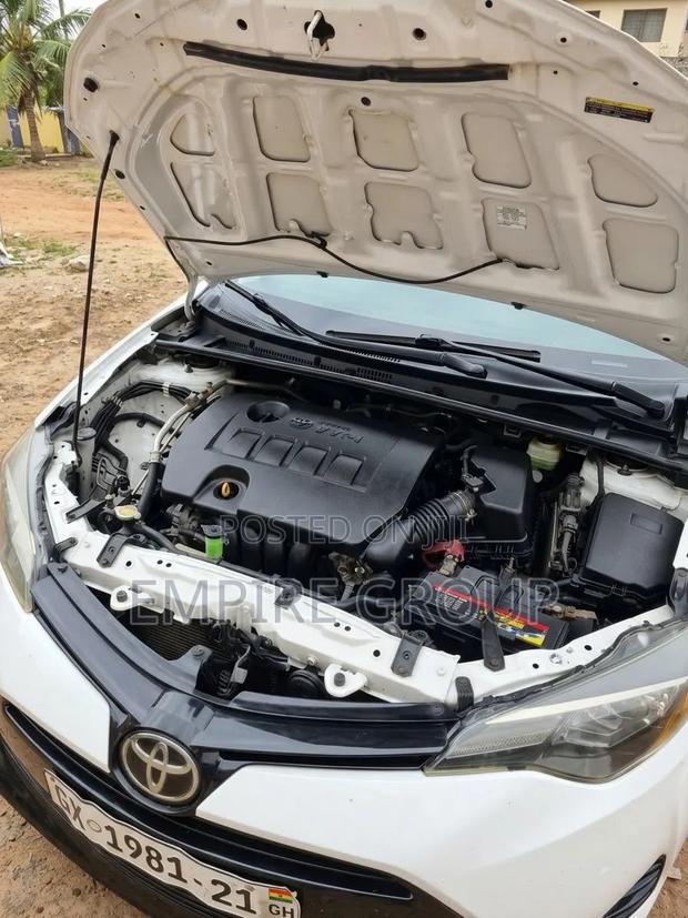Toyota Corolla 2017 White