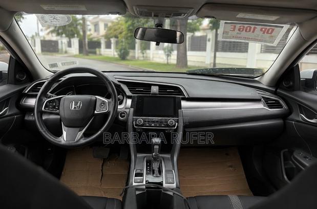 Honda Civic EX-T Sedan 2018 White