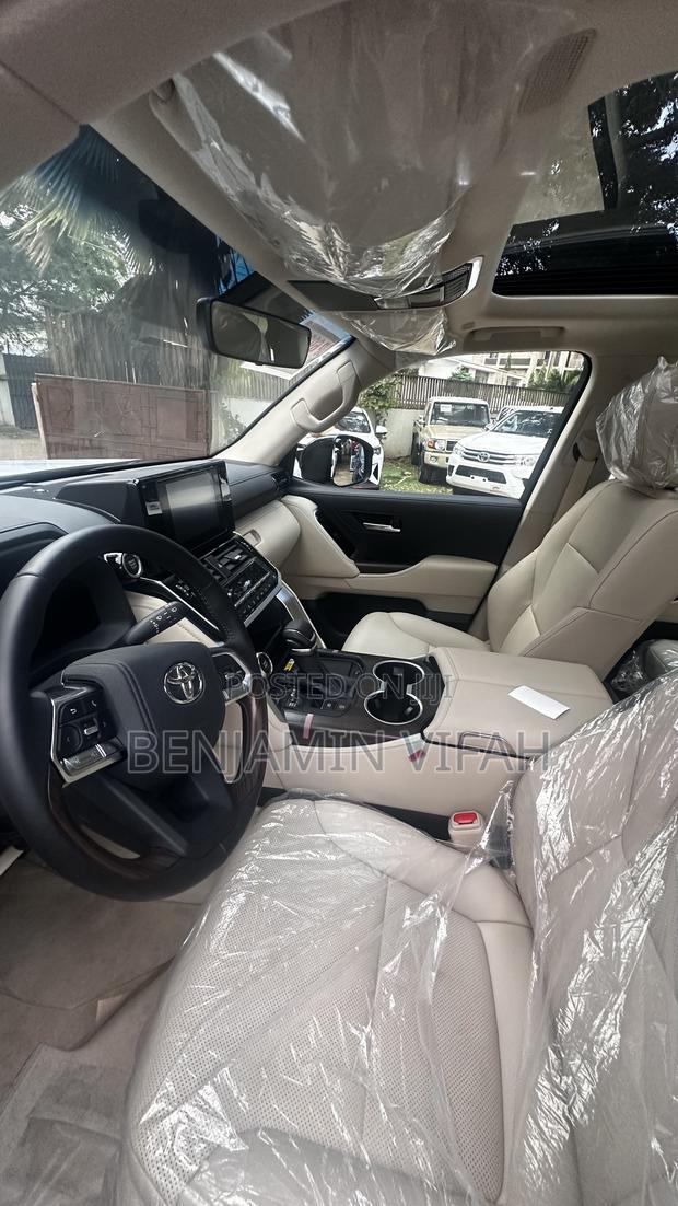 New Toyota Land Cruiser 2026 Black