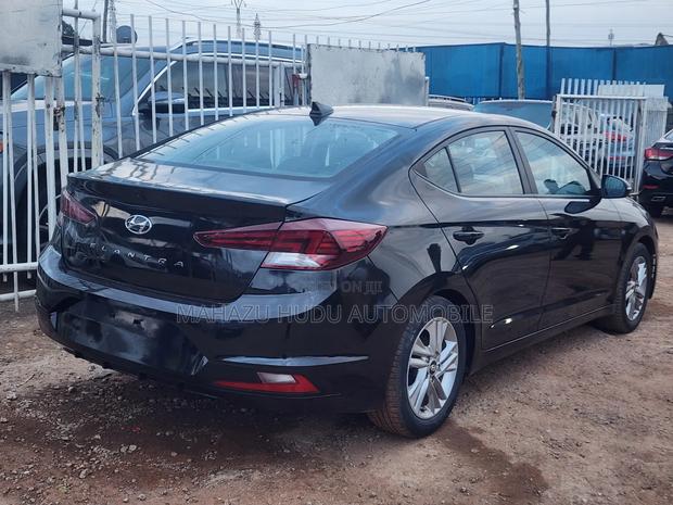 Hyundai Elantra Limited 2019 Black