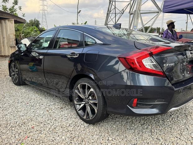 Honda Civic Touring Sedan 2020 Gray