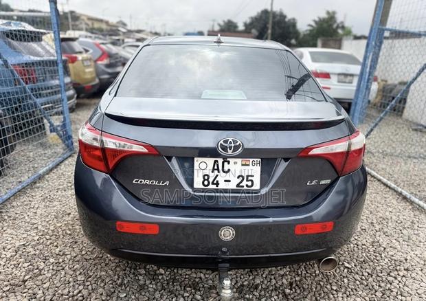 Toyota Corolla 2017 Gray