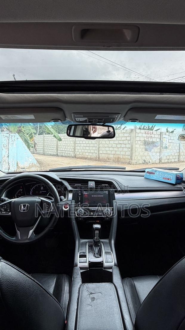 Honda Civic EX-L Sedan 2018 White