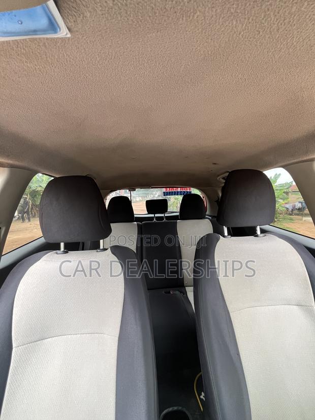 Toyota Yaris 2013 Red