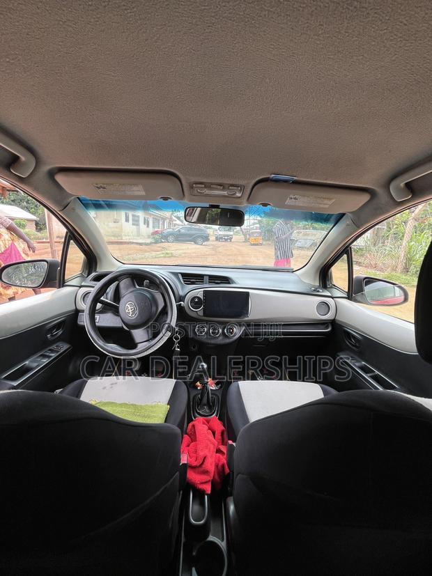 Toyota Yaris 2013 Red