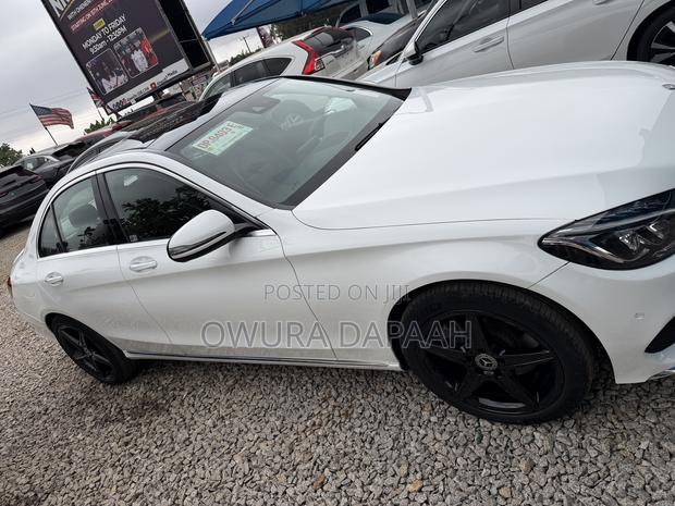 Mercedes-Benz C300 Luxury 4Matic Sedan AWD (2.0L 4cyl 7A) 2016 White