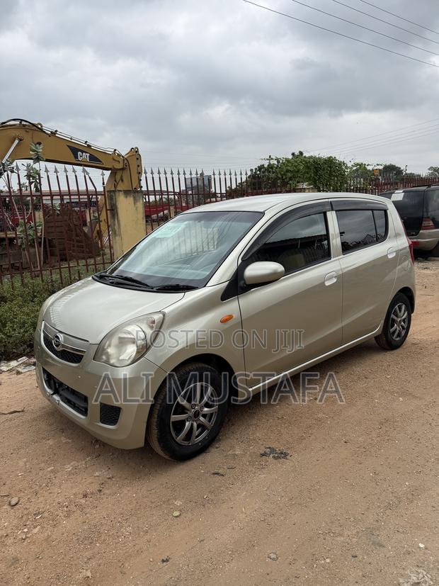 Daihatsu Mira 2011 Gold