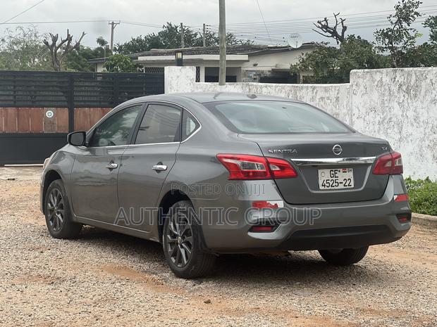 Nissan Sentra SV 2017 Gray