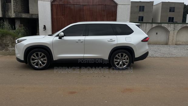 Toyota Highlander Limited FWD 2024 White
