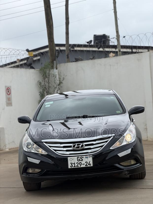 Hyundai Sonata 2013 Black
