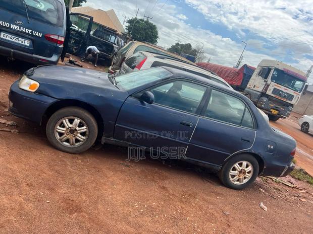 Toyota Corolla 2004 Blue