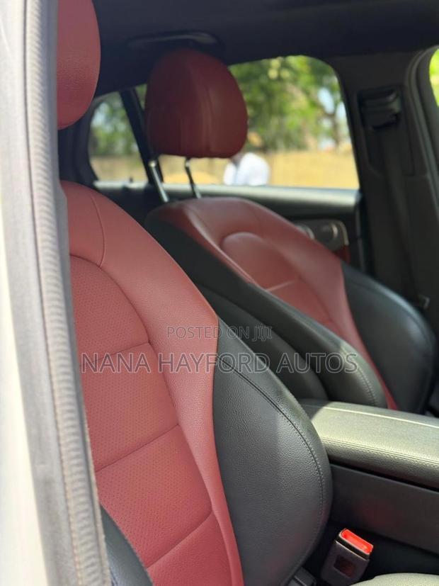 Mercedes-Benz GLC-Class 2019 White