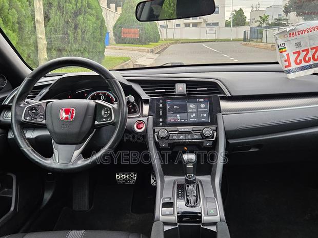 Honda Civic Sport 4dr Hatchback (1.5L 4cyl) 2017 White