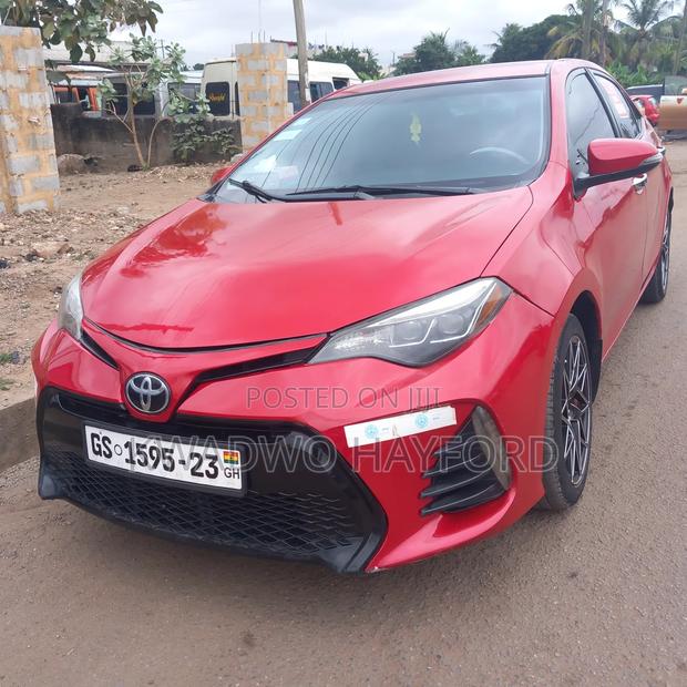 Toyota Corolla 2018 Red