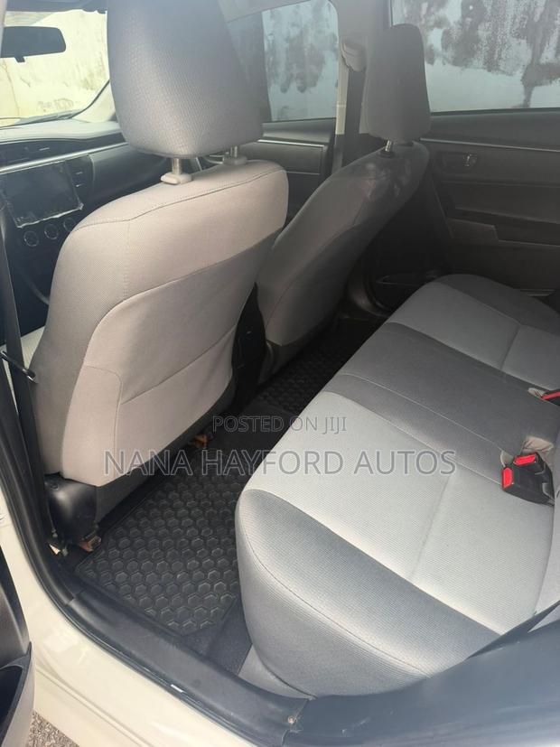 Toyota Corolla 2015 White