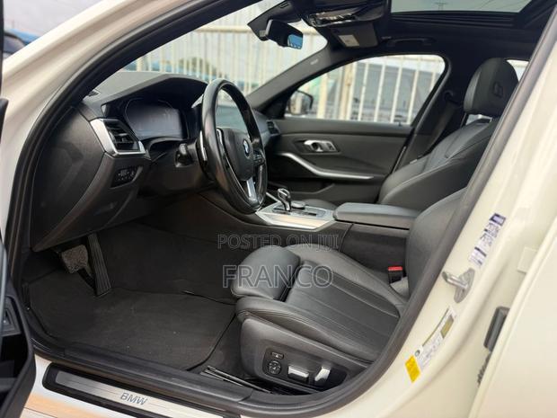 BMW 330 2019 White