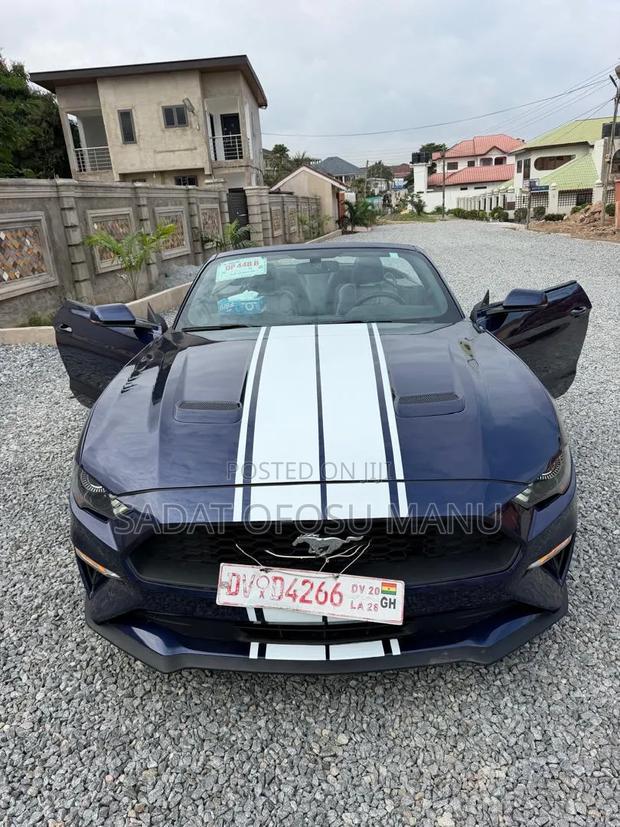 Ford Mustang 2020 Blue