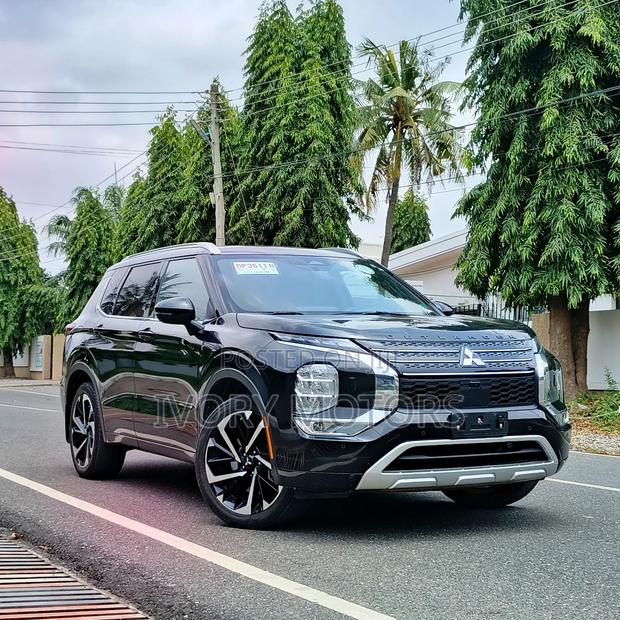 Mitsubishi Outlander 2024 Black