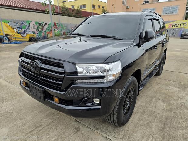 Toyota Land Cruiser 2015 Black