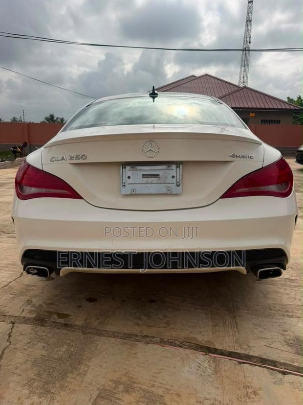 Mercedes-Benz C250 2015 White