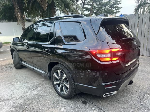 Honda Pilot Touring AWD 2025 Black