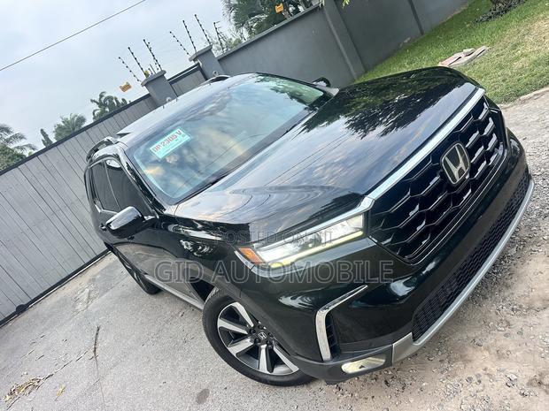 Honda Pilot Touring AWD 2025 Black