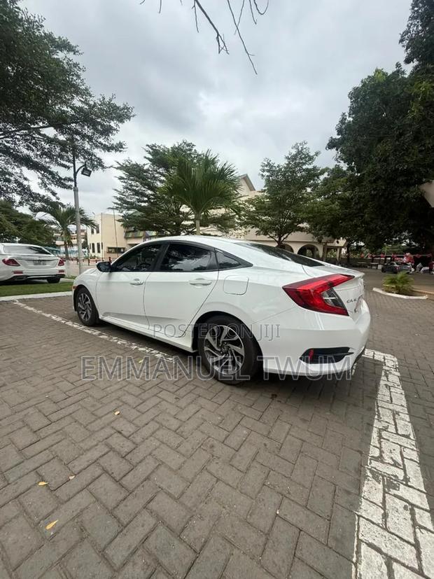 Honda Civic 2016 White