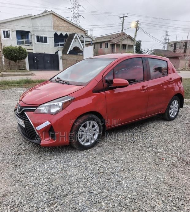 Toyota Yaris 2016 Red