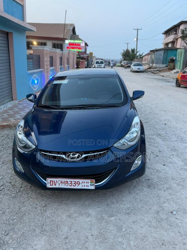 Hyundai Avante 2013 Blue